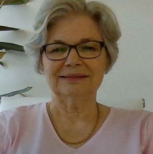 Meet your Posher, Angela